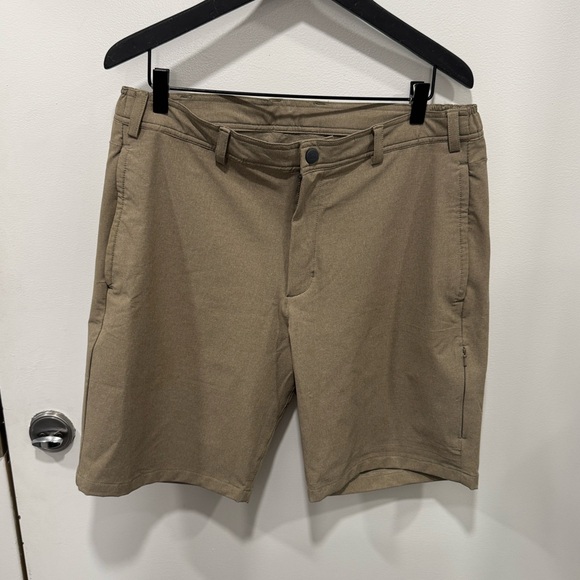 Mack Weldon Gray and Tan Performance Shorts - Picture 1 of 7